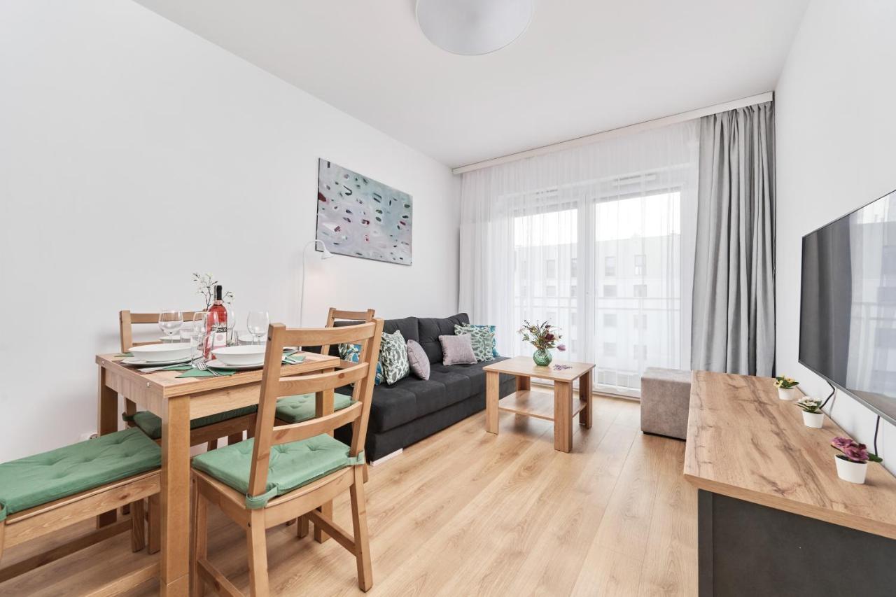 Apartment Wichrowa With Free Garage Wroclaw By Noclegi Renters Εξωτερικό φωτογραφία