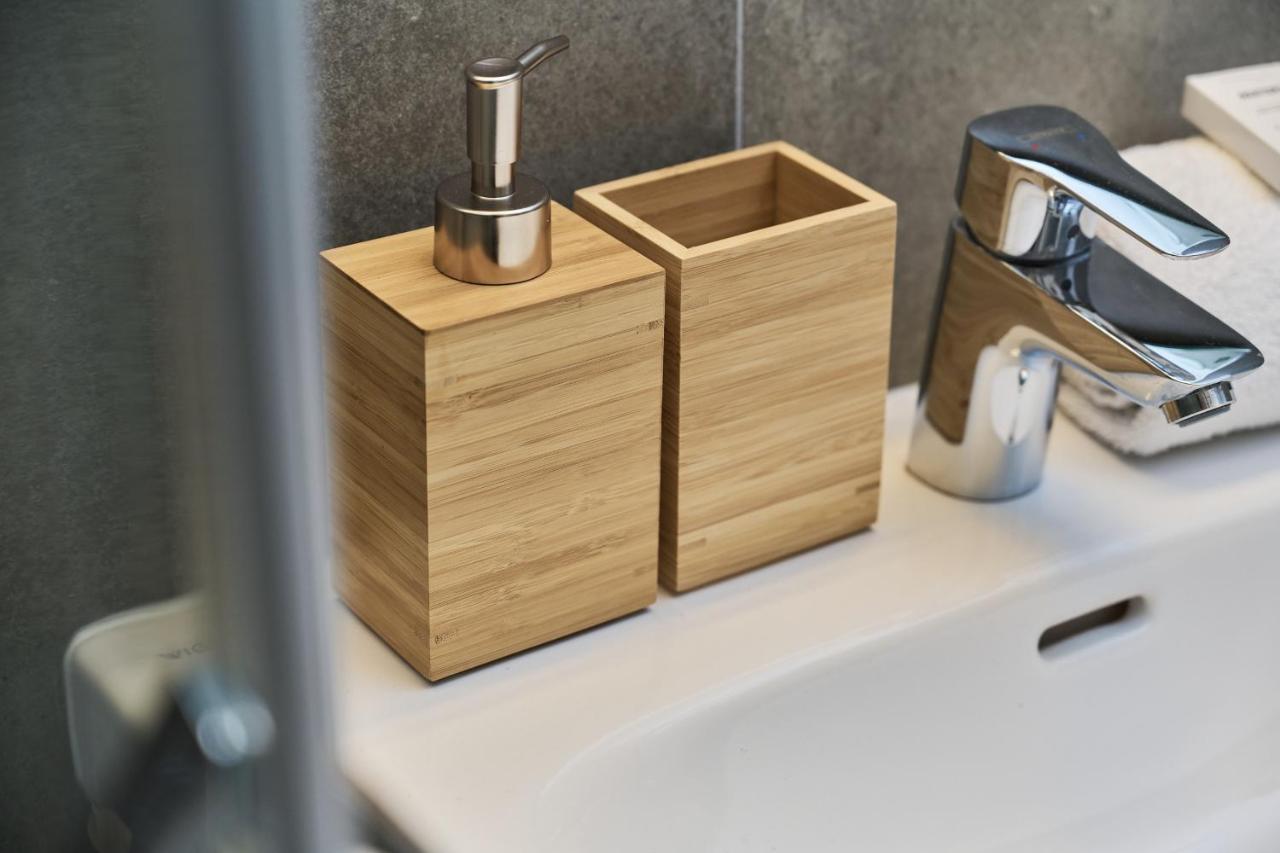 Apartment Wichrowa With Free Garage Wroclaw By Noclegi Renters Εξωτερικό φωτογραφία