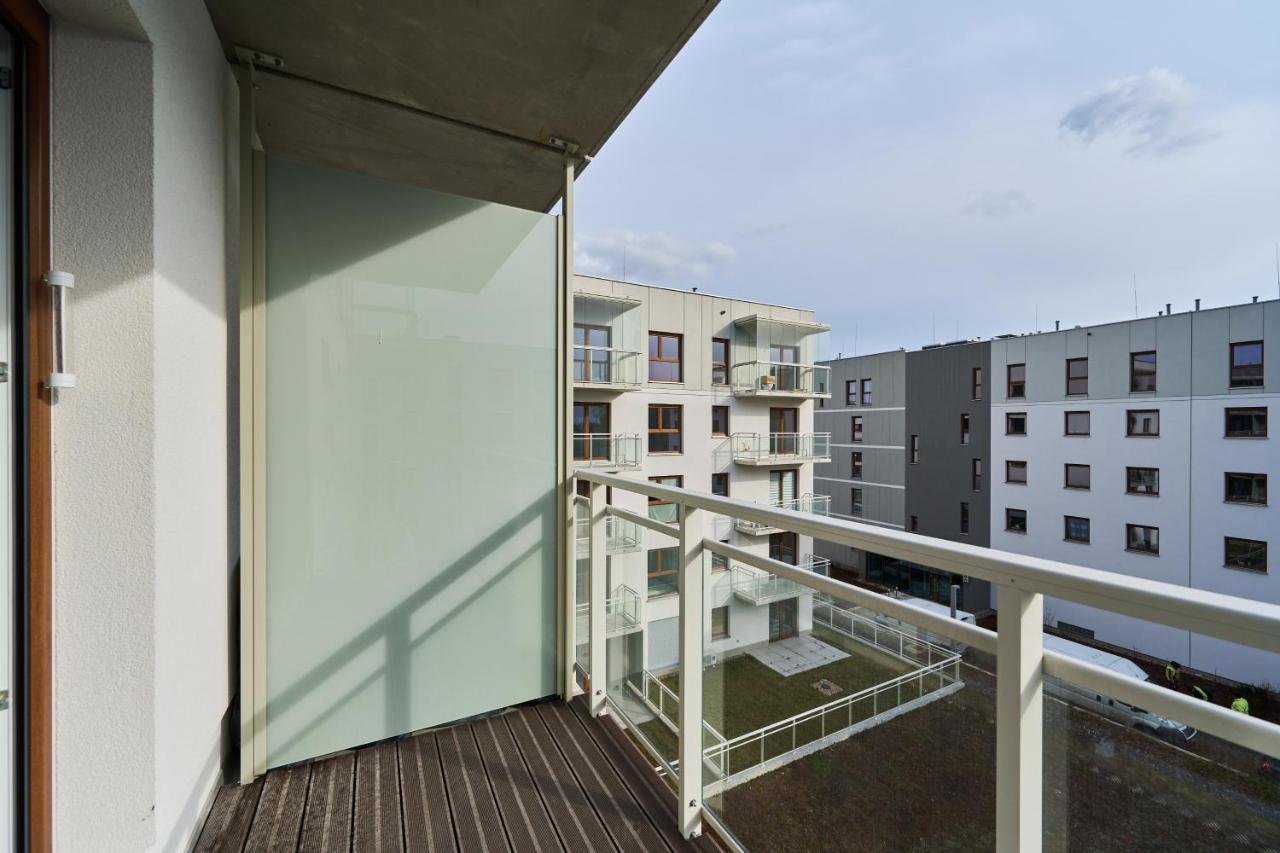 Apartment Wichrowa With Free Garage Wroclaw By Noclegi Renters Εξωτερικό φωτογραφία
