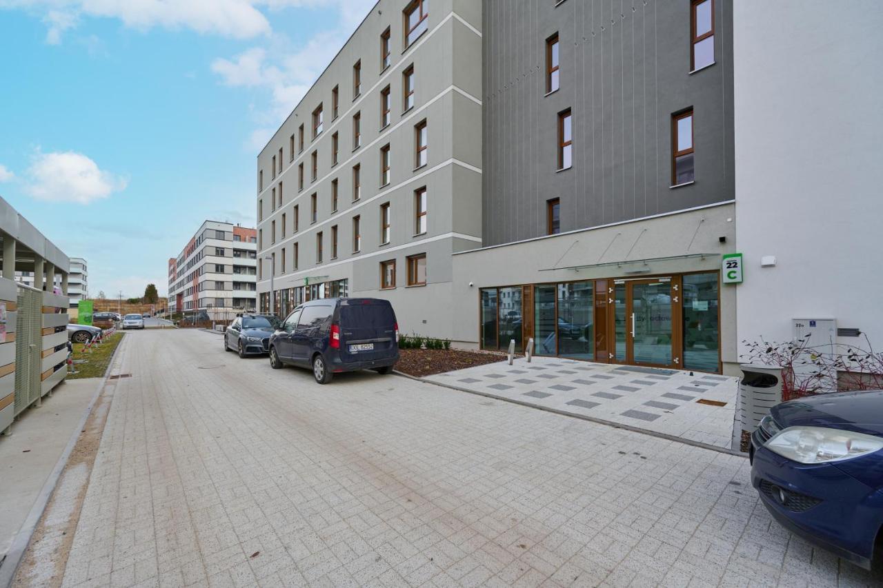 Apartment Wichrowa With Free Garage Wroclaw By Noclegi Renters Εξωτερικό φωτογραφία